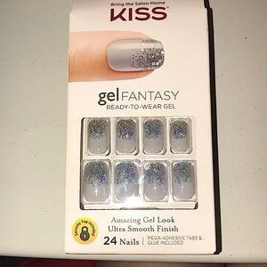 KISS Gel Fantasy Press On Nails